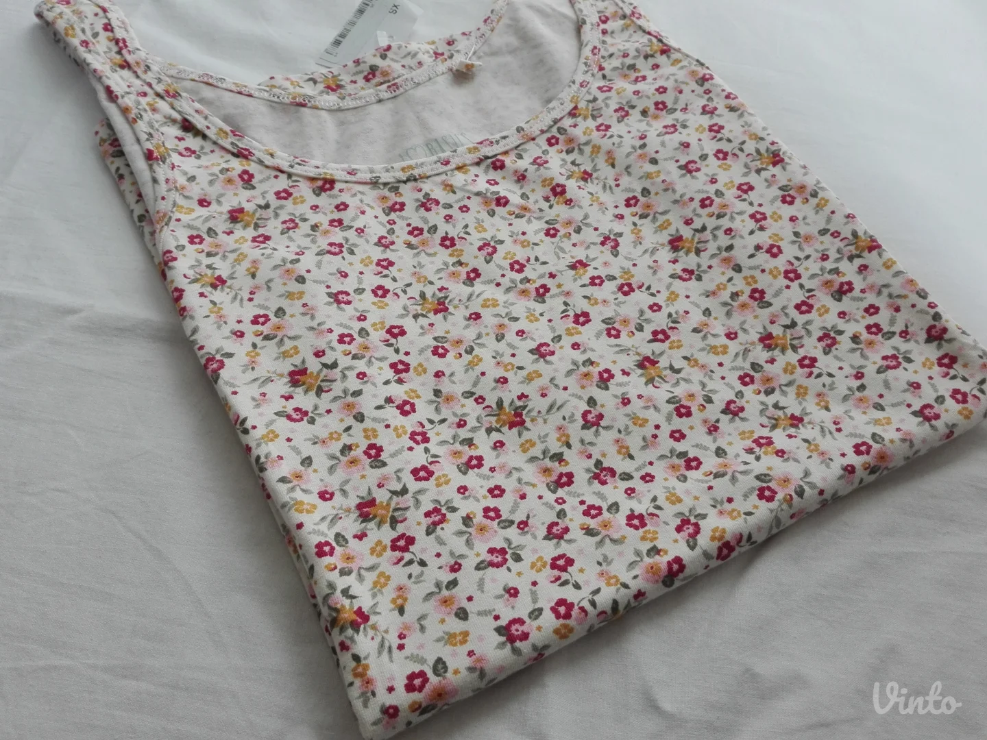 C&A bela pamučna cvetna majica NOVO