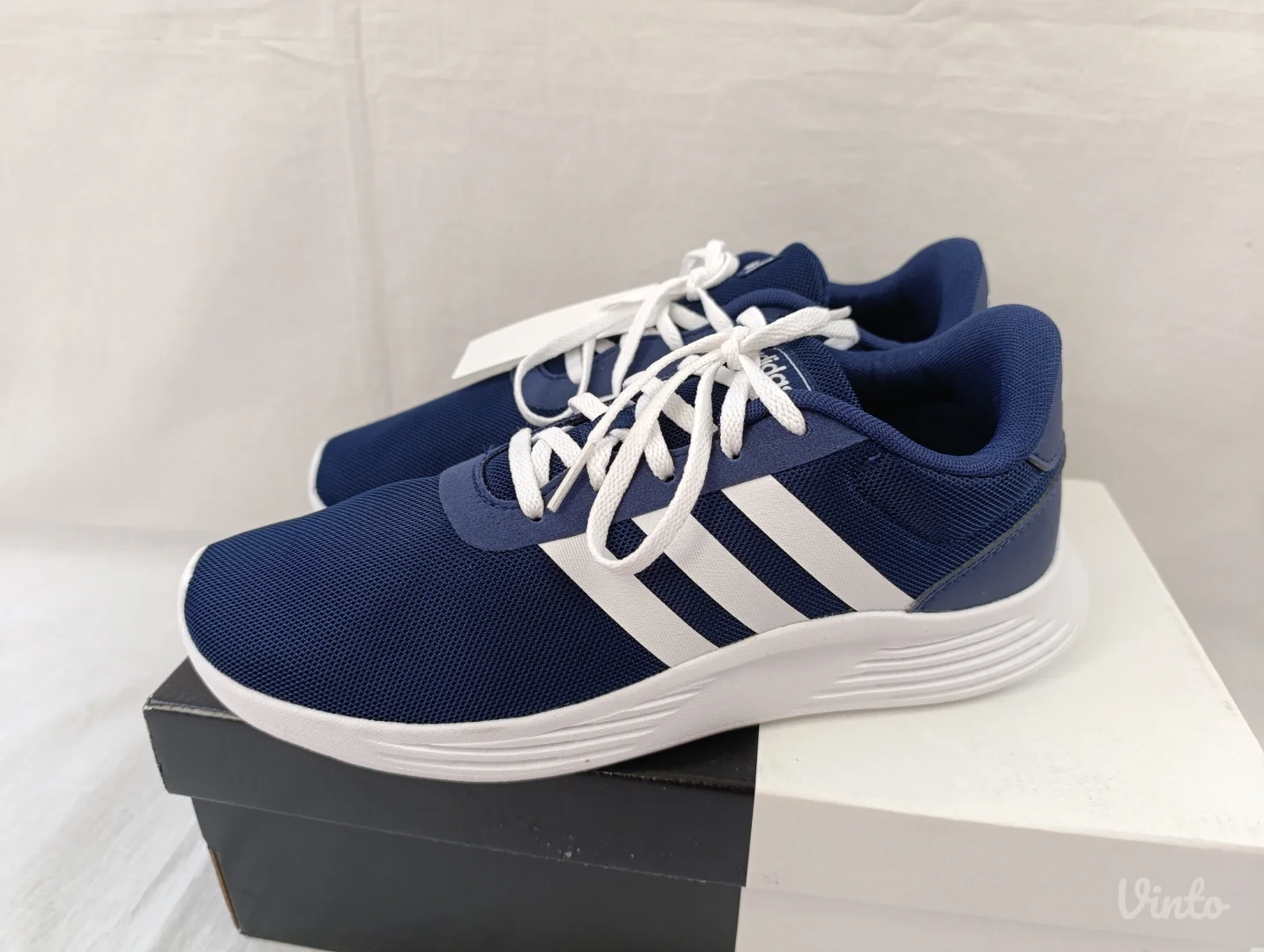 Adidas patike 39 i 1.3 NOVO sa etiketom