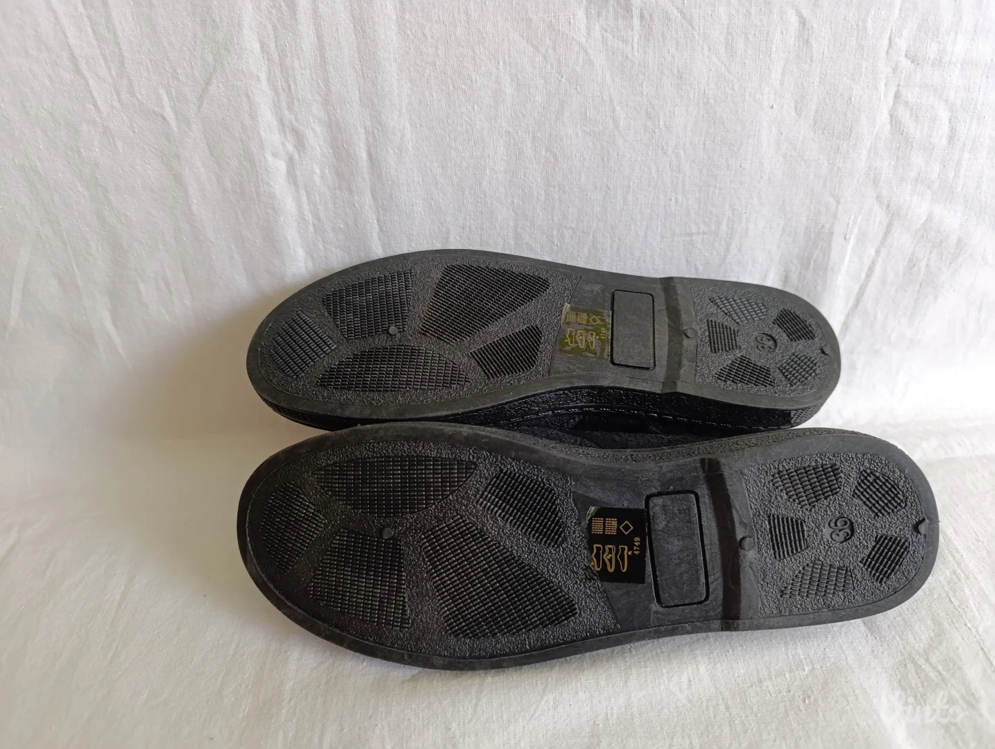 One by Gemo patike sa crnom čipkom NOVO