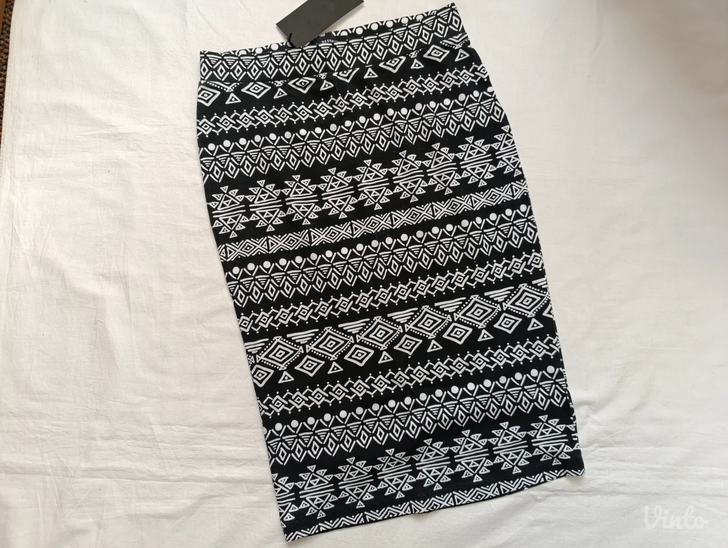 Reserved aztec pamucna suknja NOVO sa etiketom