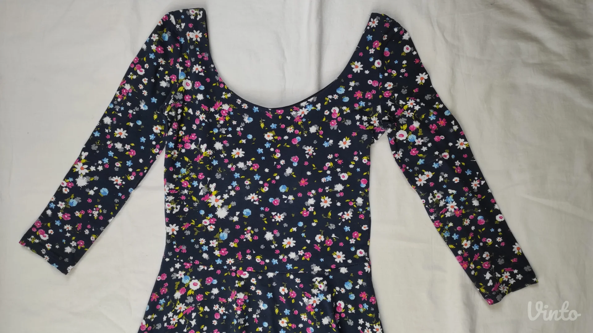 LOT dve haljine - Terranova i New Yorker