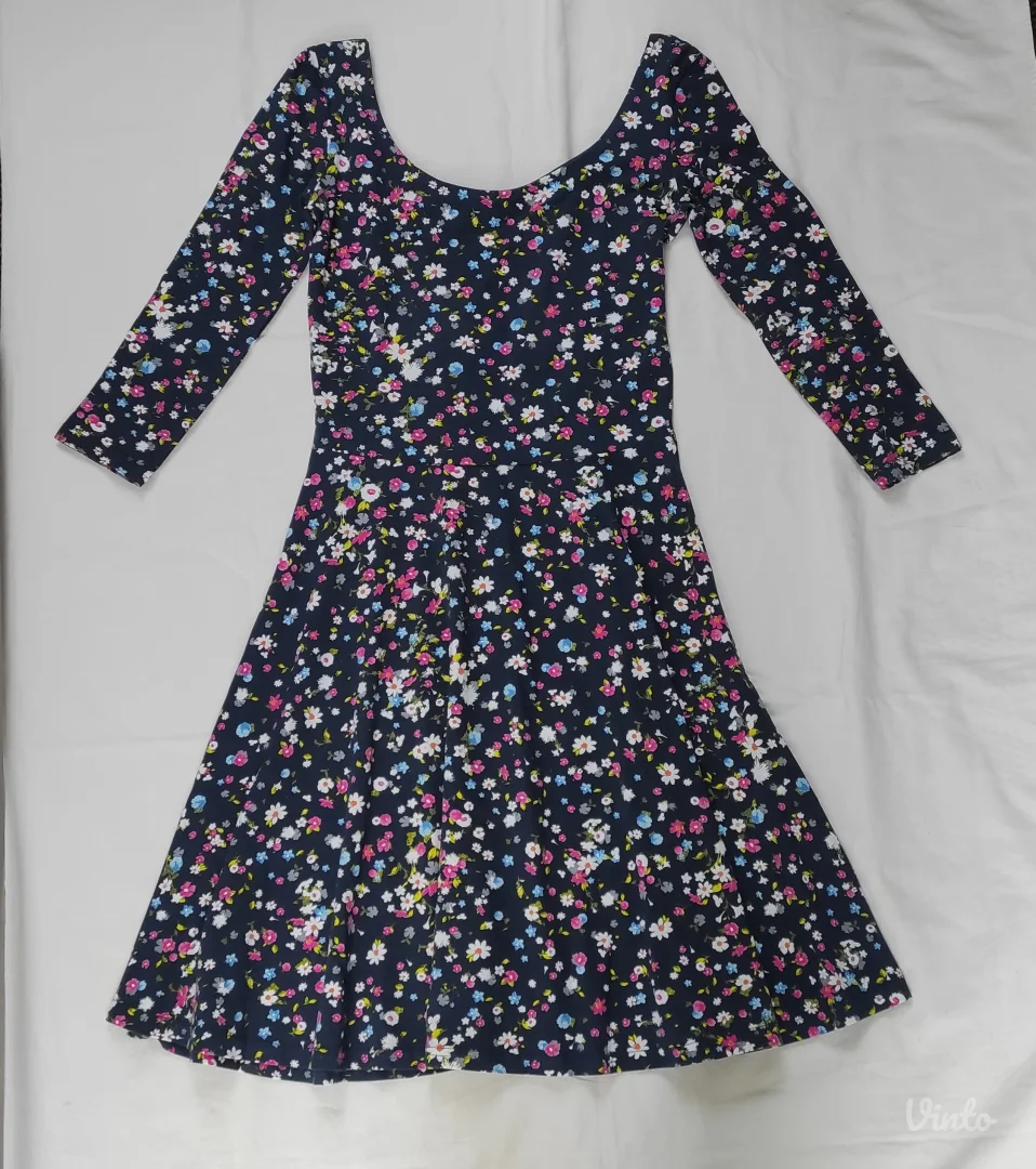 LOT dve haljine - Terranova i New Yorker