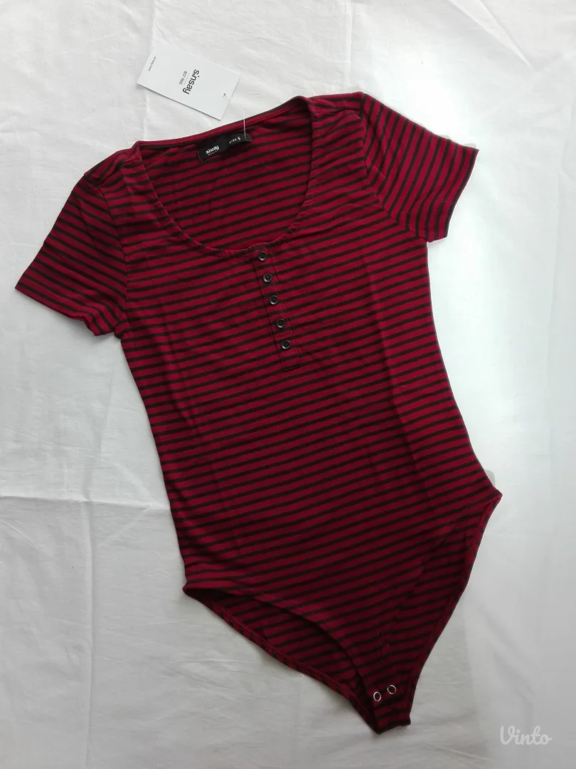 Sinsay body pamučna majica NOVO