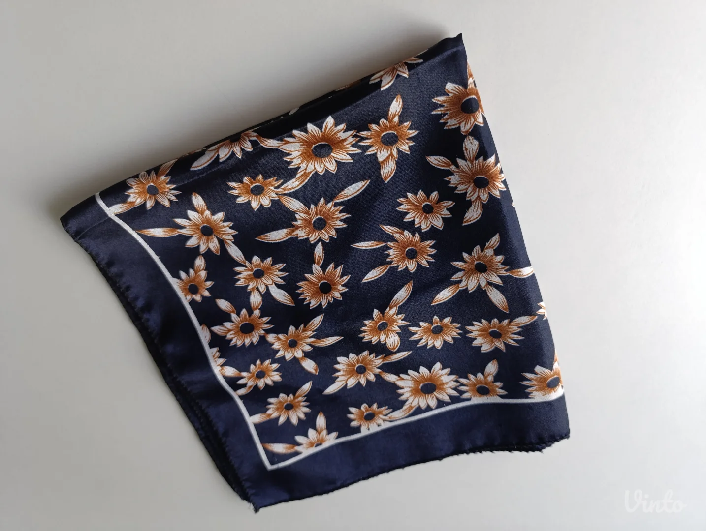 Set malih marama/ešarpa