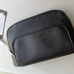 Amisu damski neseser NOVO