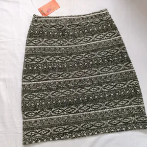 Maslinasta suknja NOVO