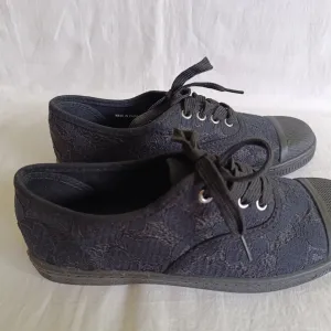 One by Gemo patike sa crnom čipkom NOVO