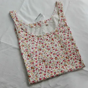 C&A bela pamučna cvetna majica NOVO