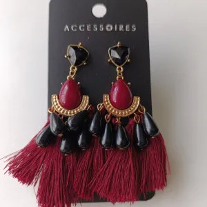 New Yorker bordo mindjuse sa kicankama NOVO