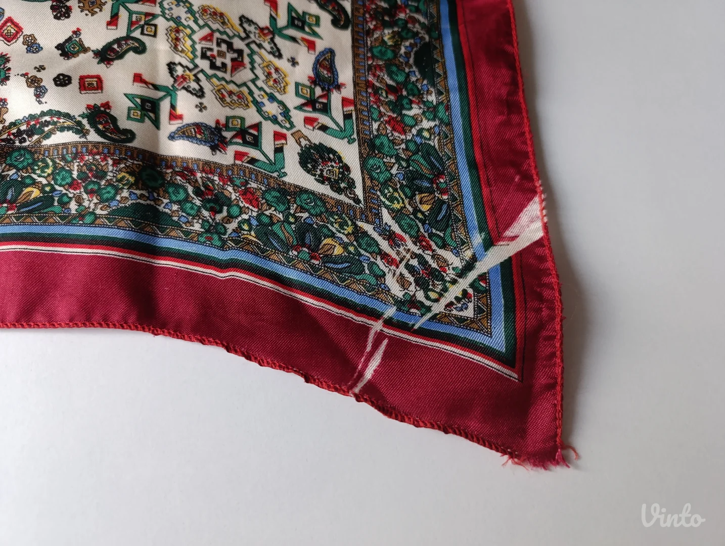 Set malih marama/ešarpa