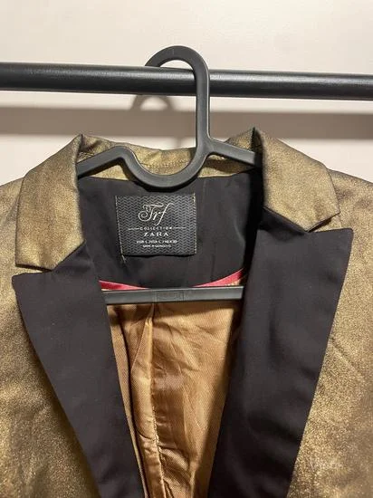 Zara kratki zlatni sako