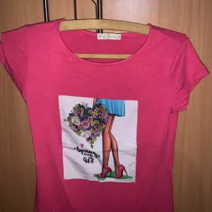 Zenska majica