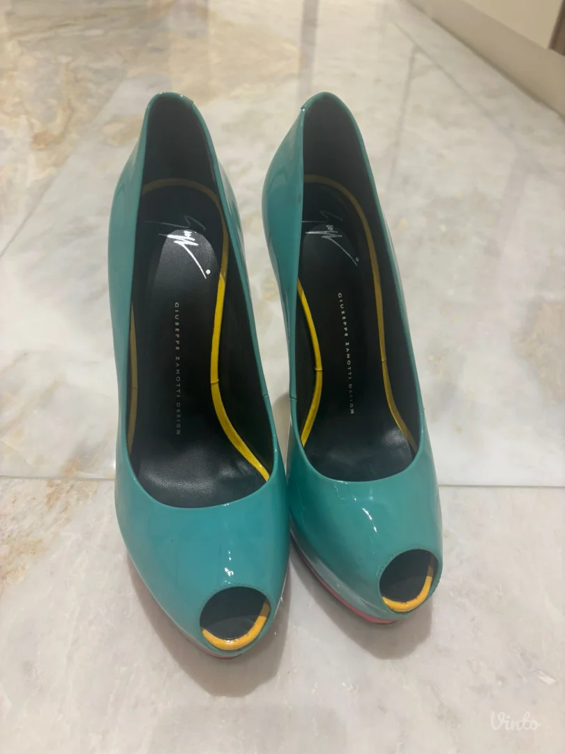 Stikle Giuseppe Zanotti 40