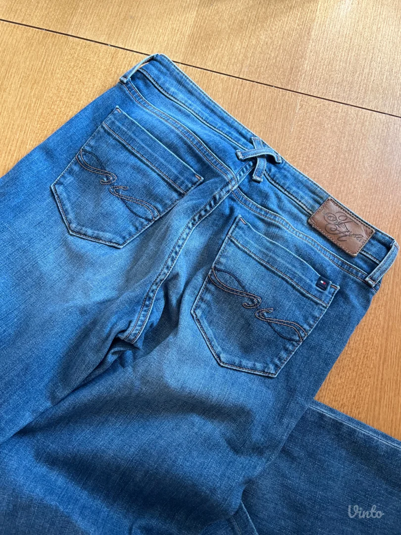 Tommy Hilfiger farmerke 36