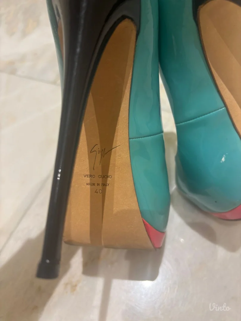 Stikle Giuseppe Zanotti 40