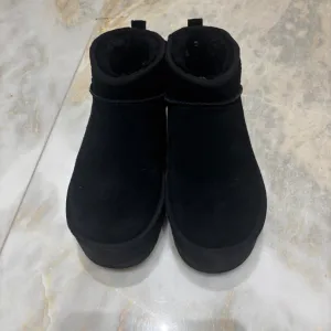 Ugg cizme na platformu 40