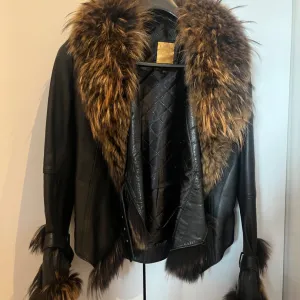 Kozna jakna sa prirodnim krznom