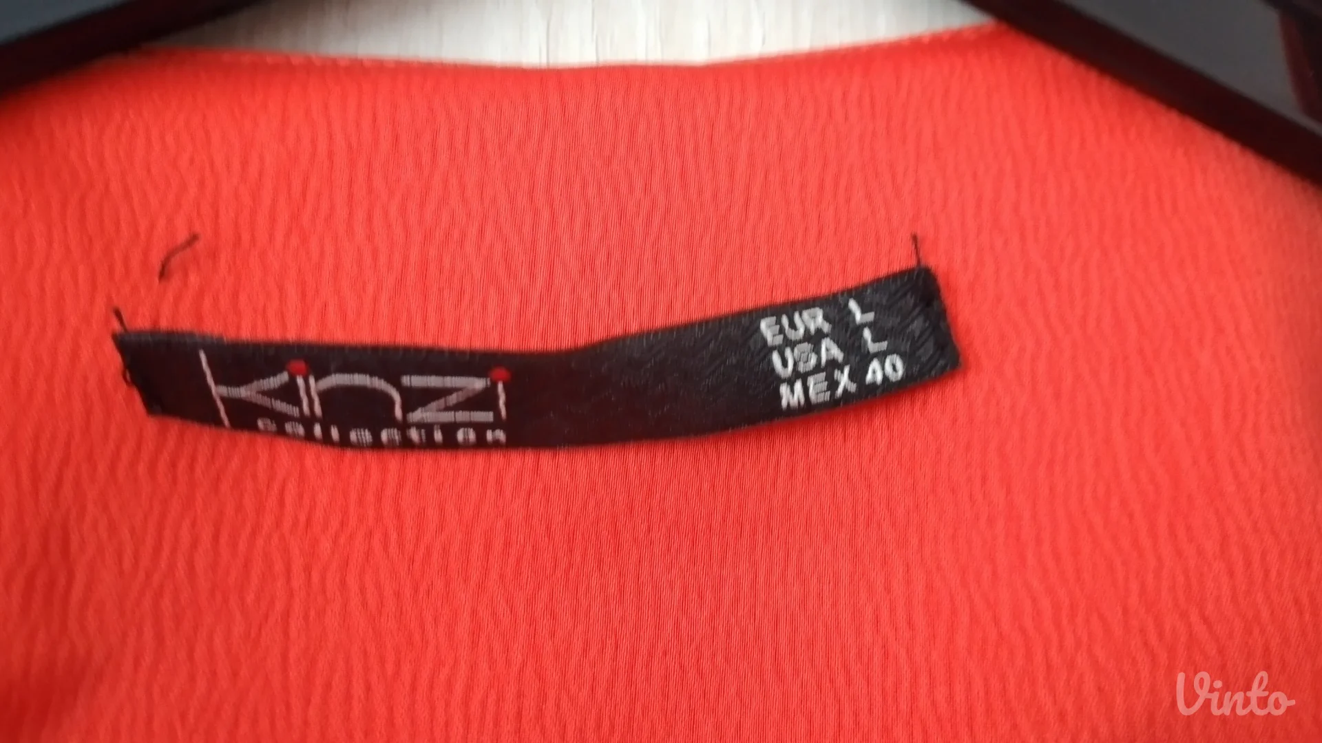 Bluza sa naramenicama L