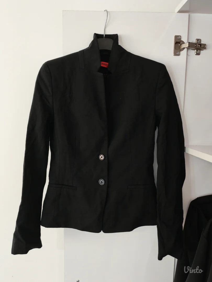 Original HUGO Boss sako sa ruskom kragnom – Vrhunski kvalitet