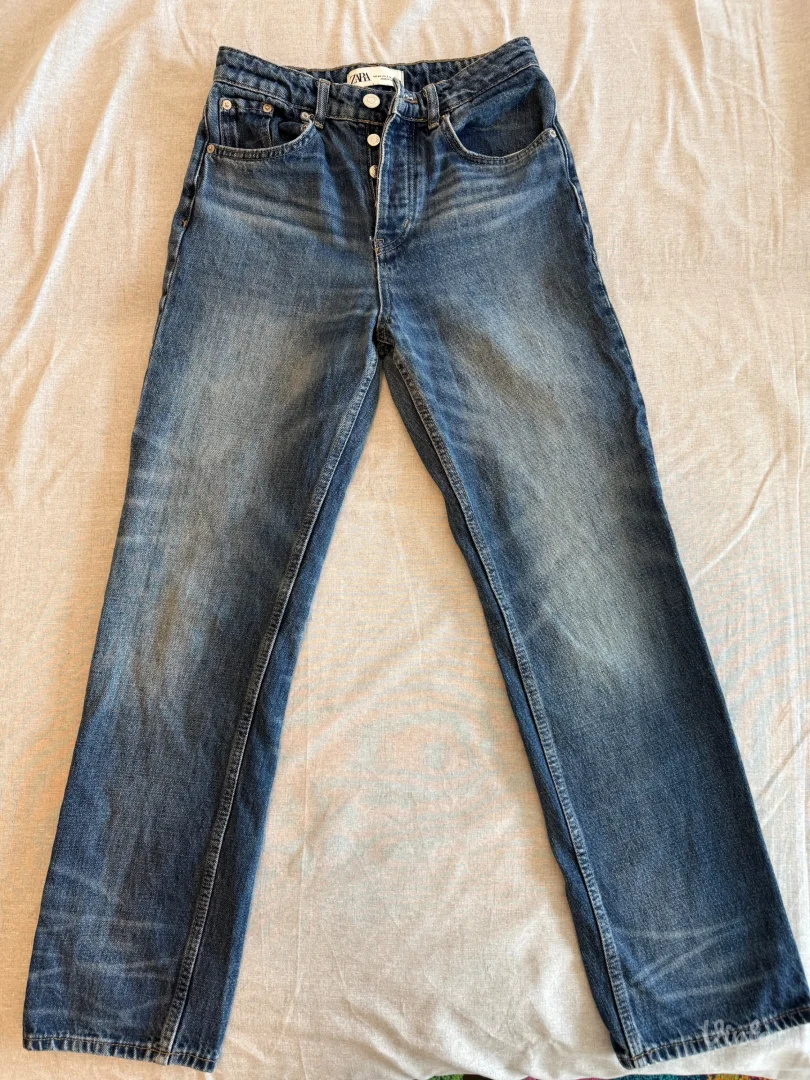 Zara-ženske farmerke