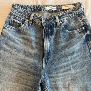 Guess-ženske farmerke