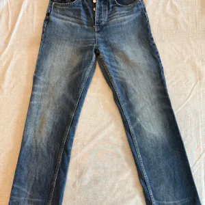 Zara-ženske farmerke