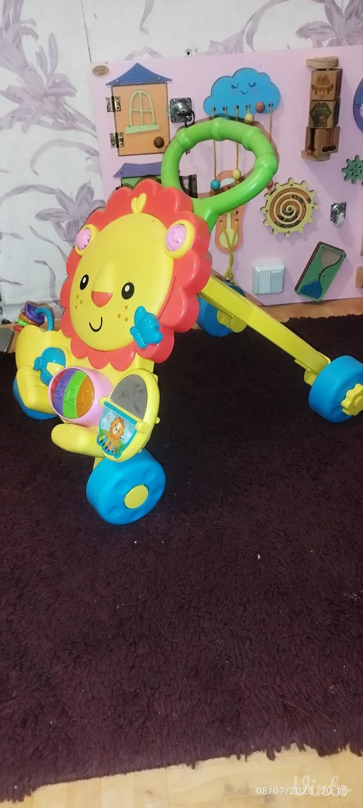Muzicka hodalica za bebe
