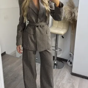 Prelepo odelo *NOVO*