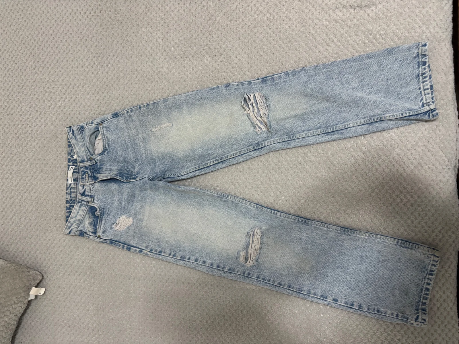 Farmerke i pantalone po 2.000