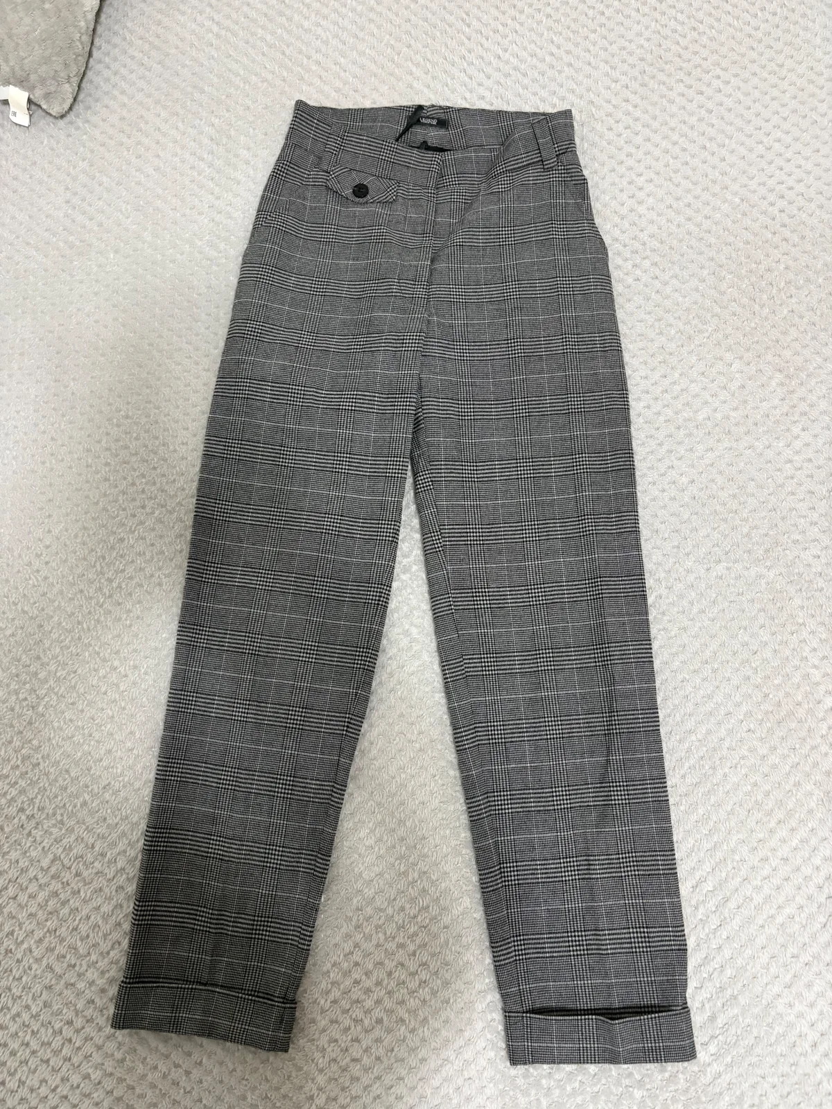 Farmerke i pantalone po 2.000