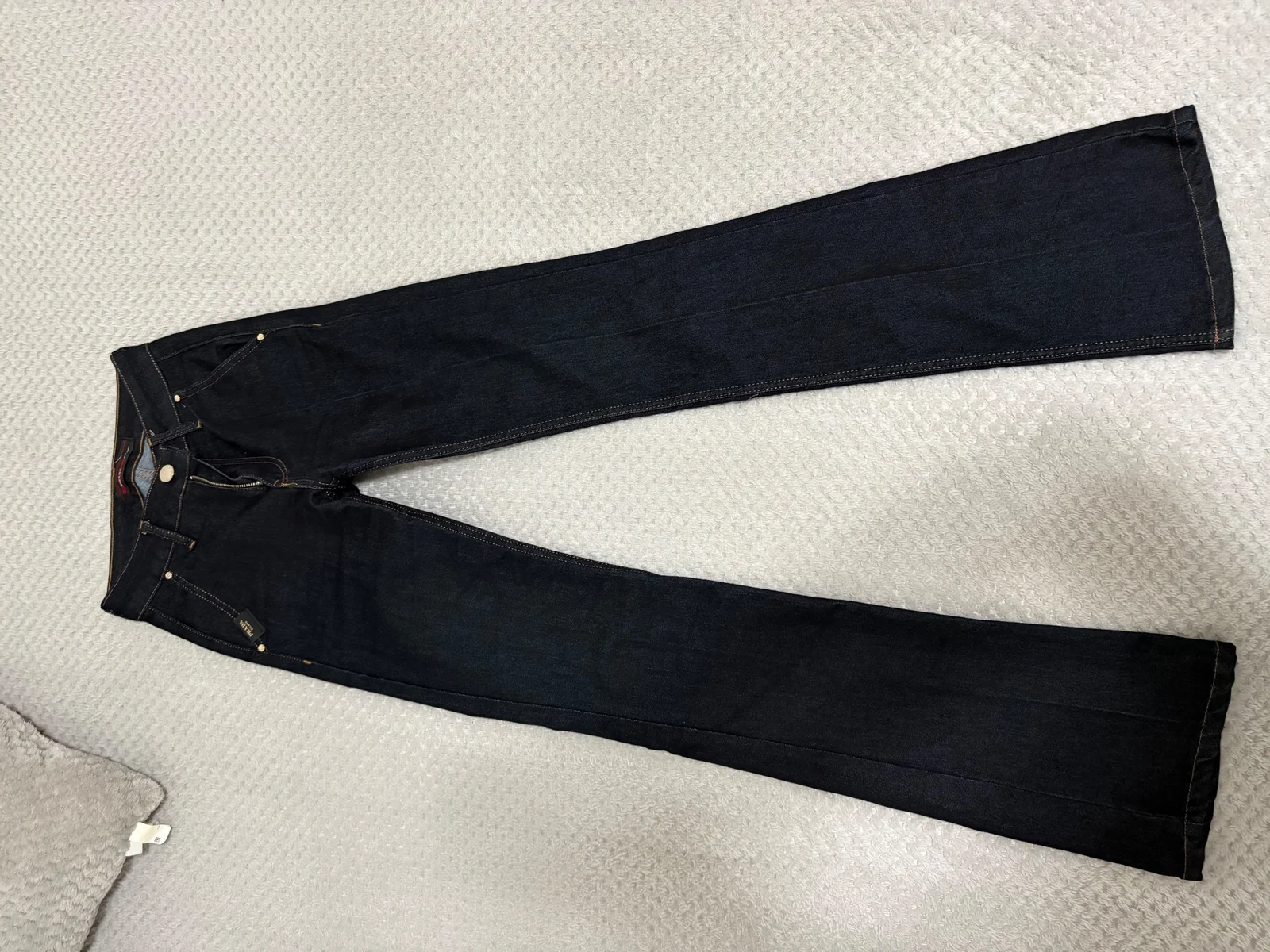 Farmerke i pantalone po 2.000