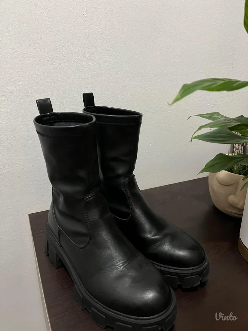 Gležnjače Claudia Donateli