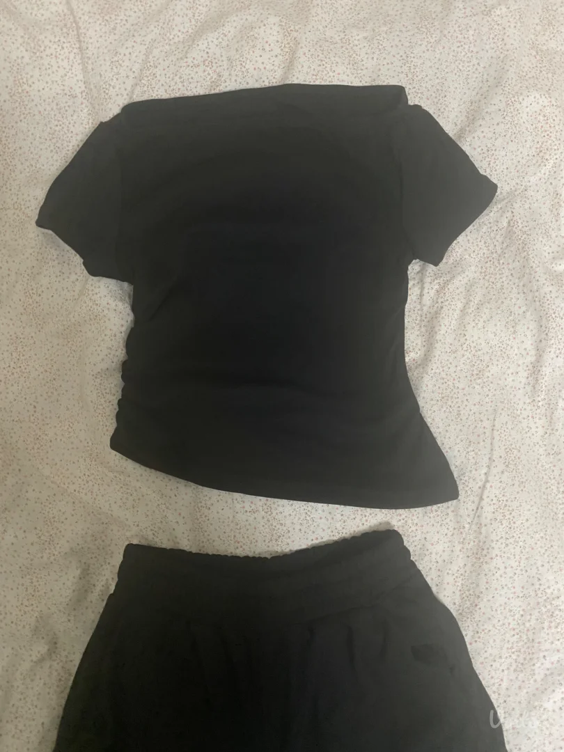 Crni ženski komplet