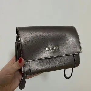 Guess ženska torbica