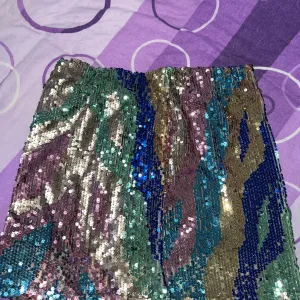 Ženska šarena suknja