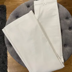 ZARA BELE PANTALONE