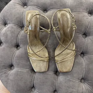 STRADIVARIUS SANDALE