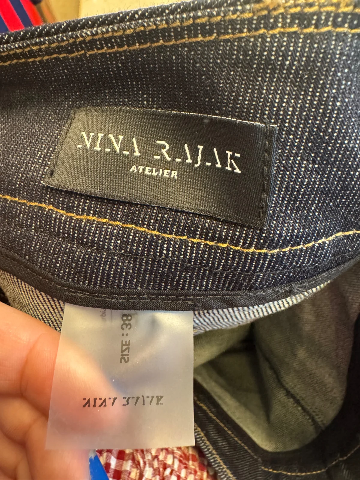Nina Rajak teksas suknja