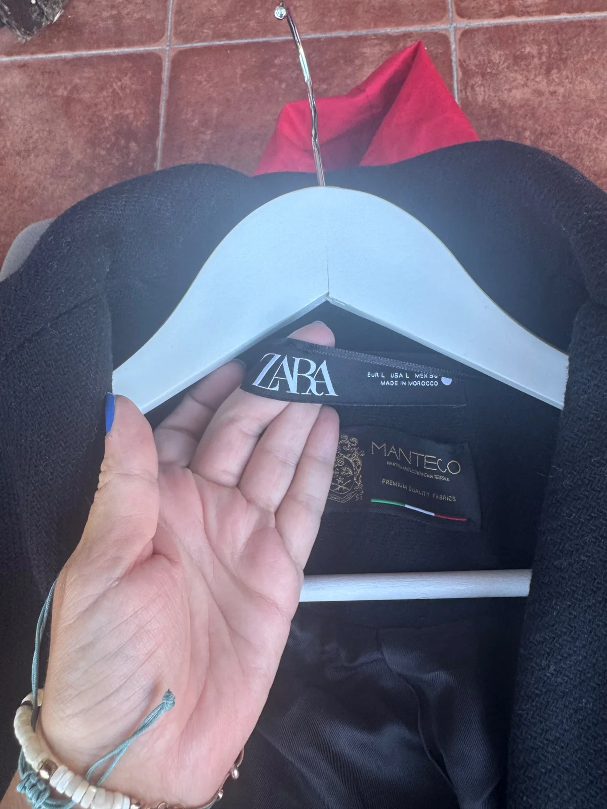 Zara - kaput