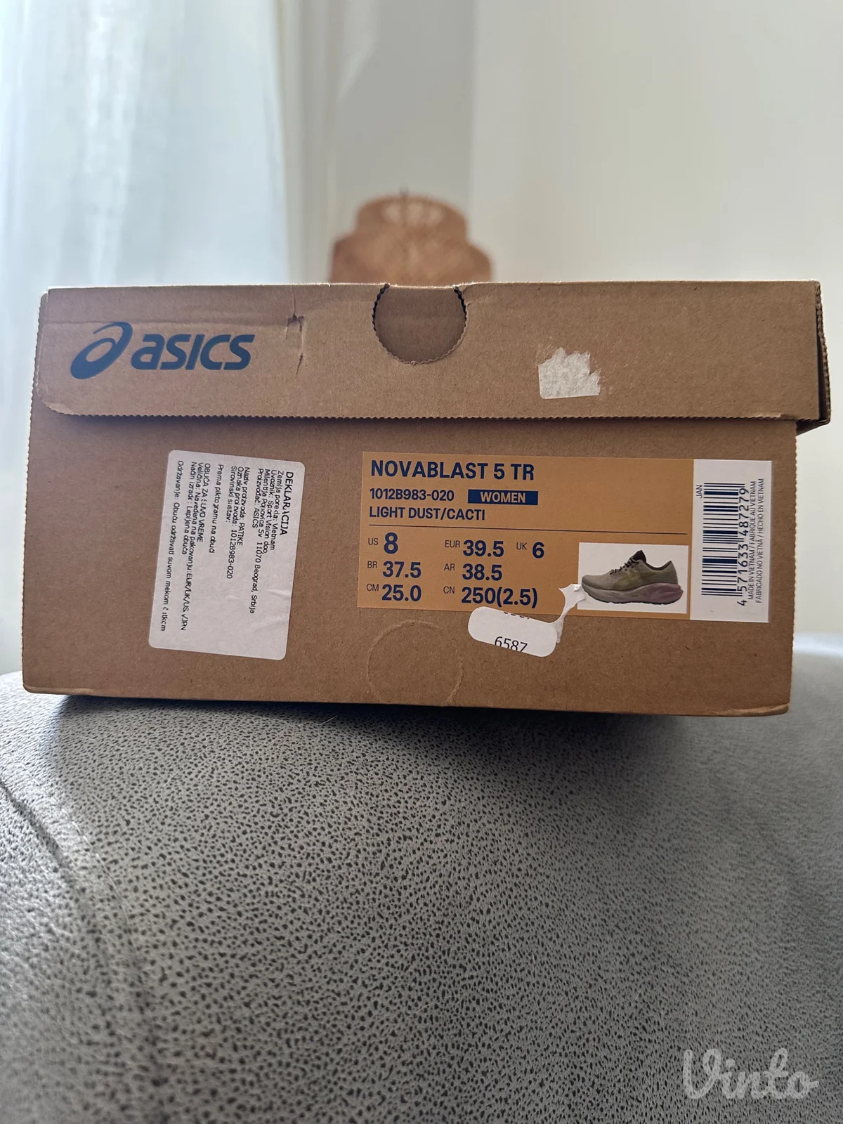 Ženske ASICS Novablast 5 patike - 39.5