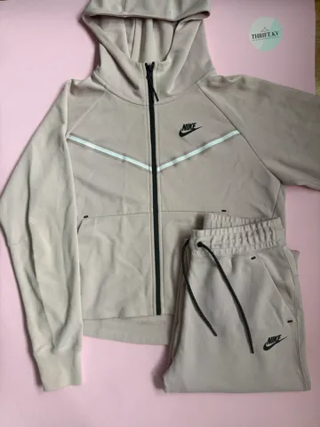 Tech Fleece