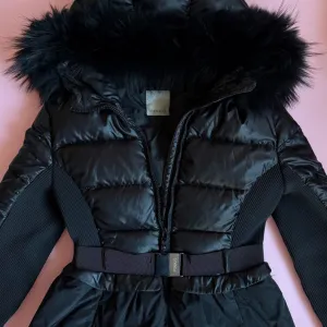 PINKO ORIGINAL jakna sa perjem