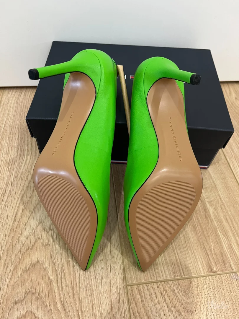 Tommy Hilfiger kožne salonke