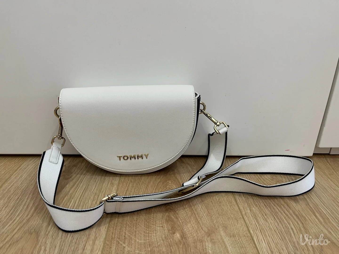 Tommy Hilfiger tašnica