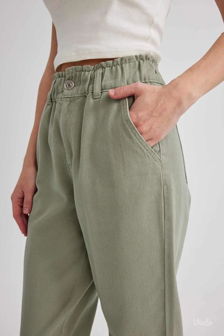 NOVE Stradivarius pantalone
