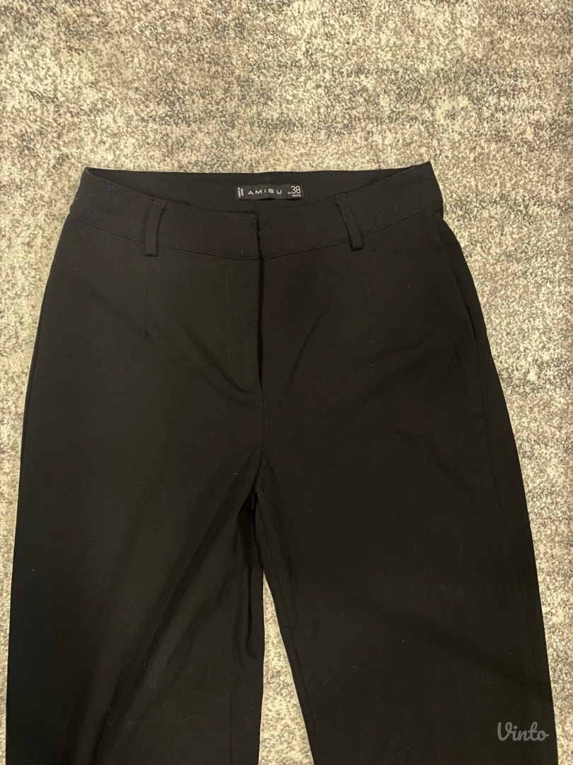 New Yorker- crne pantalone