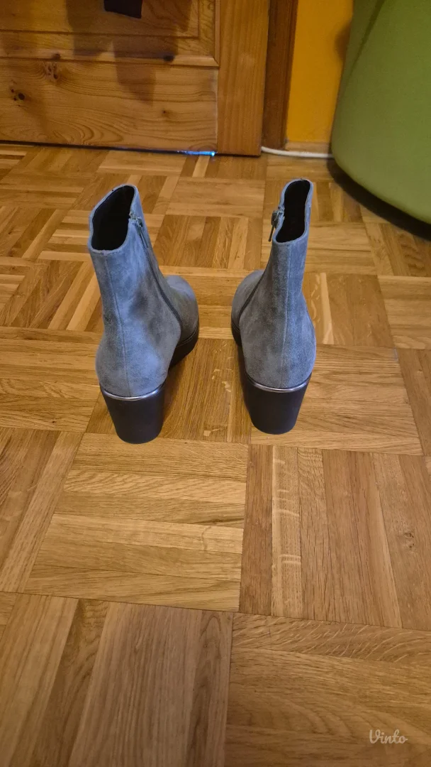 Di Lauro čizmice – kao nove / očuvane