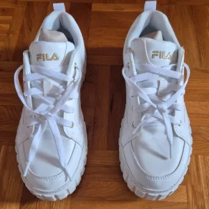 FILA - plitke patike