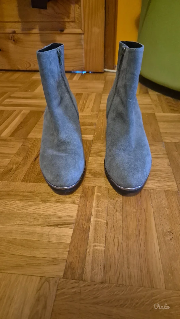 Di Lauro čizmice – kao nove / očuvane