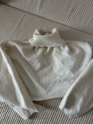 Bershka dzemper
